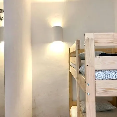 Quiet Place And Sea View Apartment